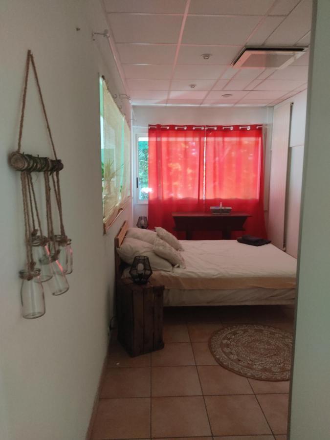 Appartement Velleron-4 Personnes Zewnętrze zdjęcie